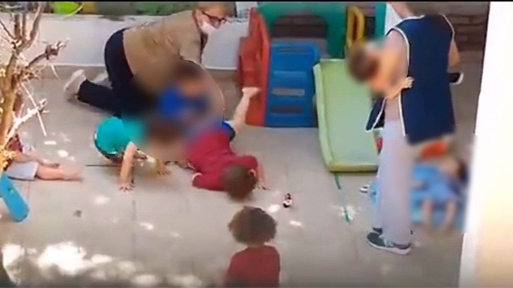 #HORROR | FILMAN A UNA DIRECTORA DE UN JARDÍN MATERNAL MIENTRAS MALTRATA A NIÑOS ENTRE 1 Y 4&nbsp;AÑOS