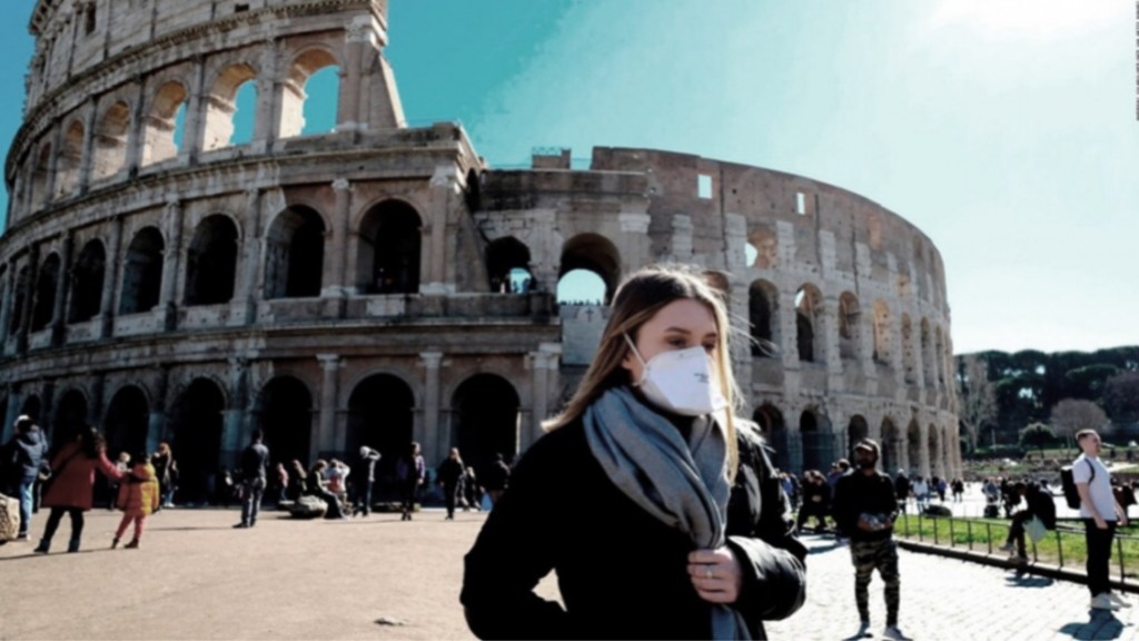 #COVID-19 | ITALIA ELIMINA LA OBLIGACIÓN DE USAR BARBIJO AL AIRE&nbsp;LIBRE