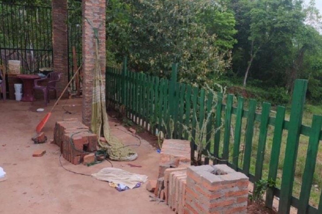 #TRAGEDIA | BEBÉ DE DOS AÑOS MUERE APLASTADO AL CAERSE CON SU MAMÁ DE UNA HAMACA&nbsp;PARAGUAYA