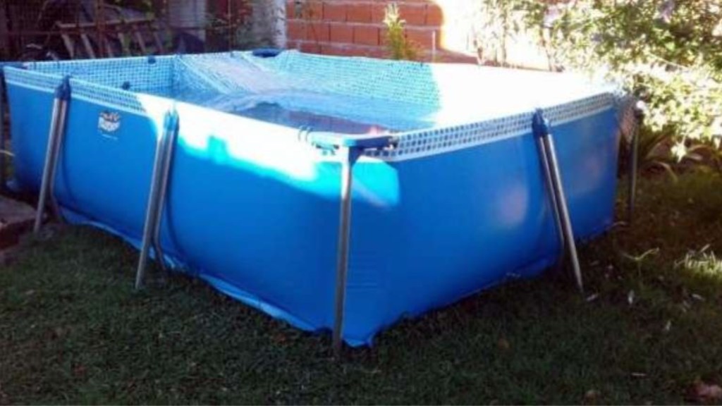 #POLICIALES | ENCUENTRAN AHOGADA A UNA CHICA EMBARAZADA DE 8 MESES EN UNA PILETA DE LONA 