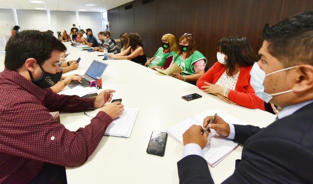 #CHUBUT | ADELANTAN A FEBRERO EL AUMENTO SALARIAL DE LOS AUXILIARES DE LA&nbsp;EDUCACION