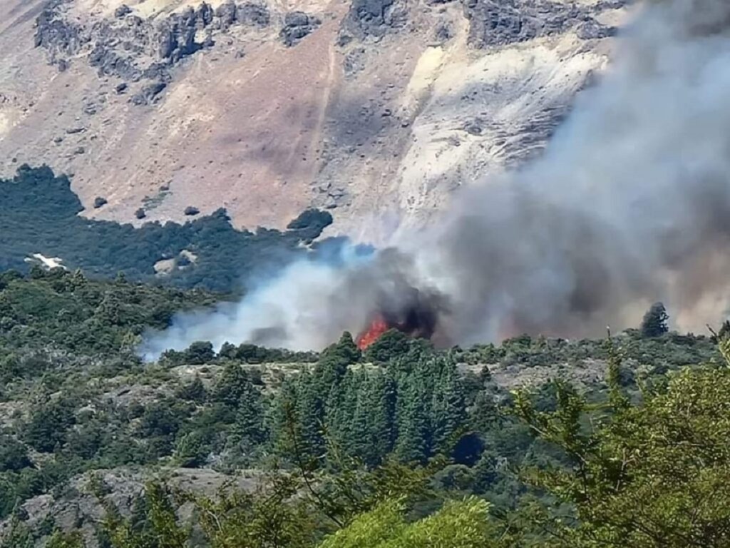 #CHUBUT | Fue contenido el incendio en la&nbsp;cordillera