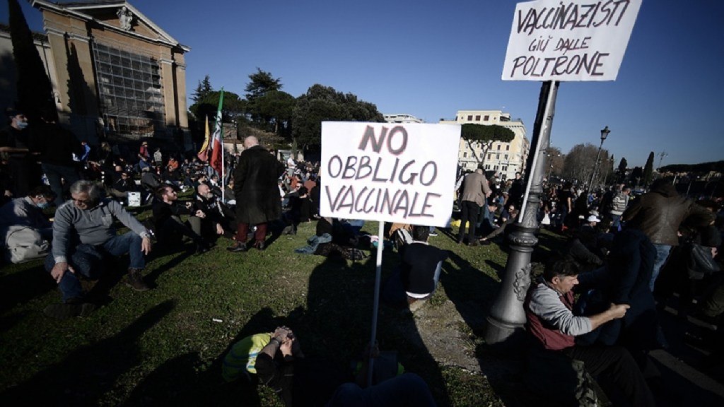 #COVID | Rige en Italia la vacunación obligatoria para mayores de 50 años que no tuvieron&nbsp;coronavirus