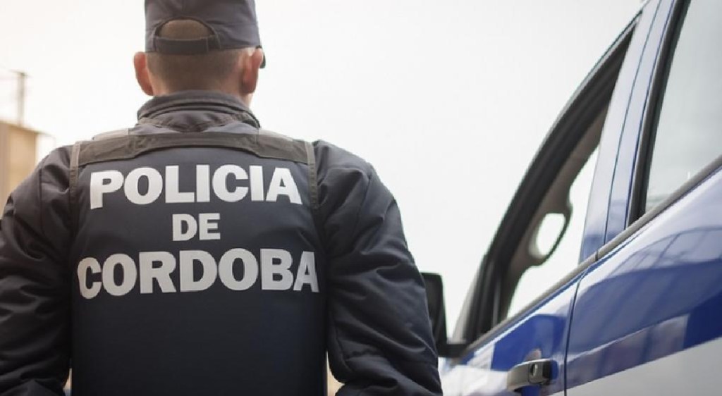 #INCREIBLE | Detienen a policía que dijo que se resistió a un robo y mató de 13 balazos a un&nbsp;joven
