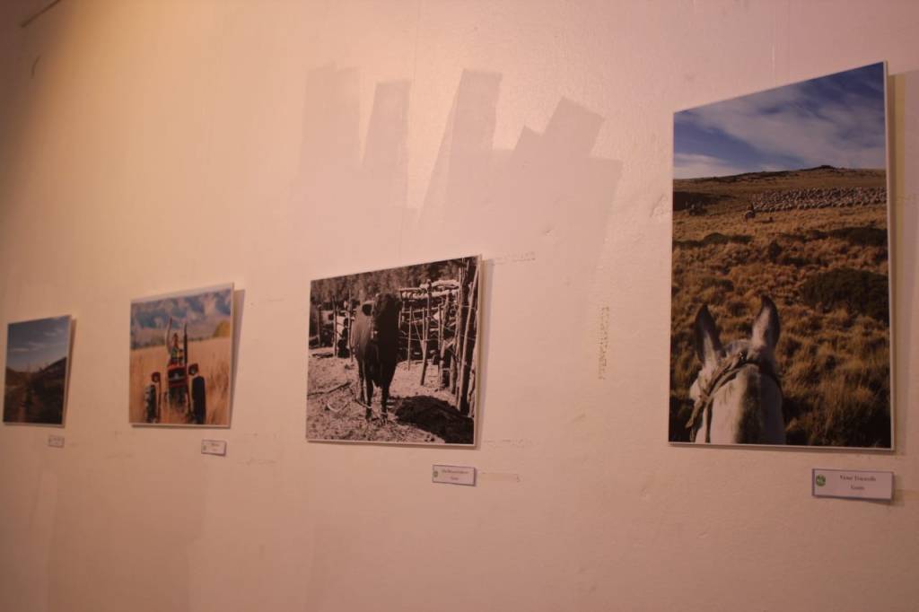 #TRELEW | Quedó inaugurada la exposición fotográfica «Momentos de&nbsp;Campo»