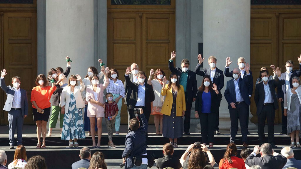 #CHILE | 14 ministras mujeres y varios independientes para un «gobierno&nbsp;feminista»