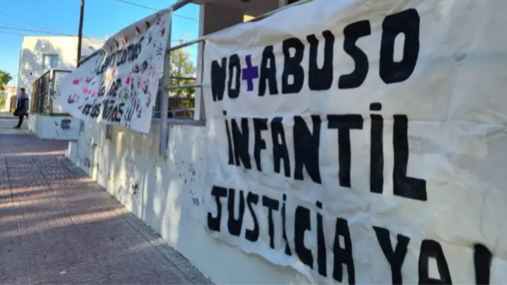 #HORROR | VIOLÓ A UNA NIÑA DE 13 AÑOS QUE HABÍA QUEDADO BAJO SU&nbsp;CUIDADO