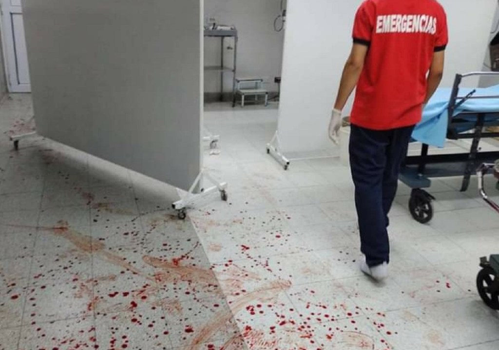#TRELEW | UN HERIDO DESPERTÓ EN LA GUARDIA DEL HOSPITAL Y COMENZÓ A AGREDIR AL&nbsp;PERSONAL