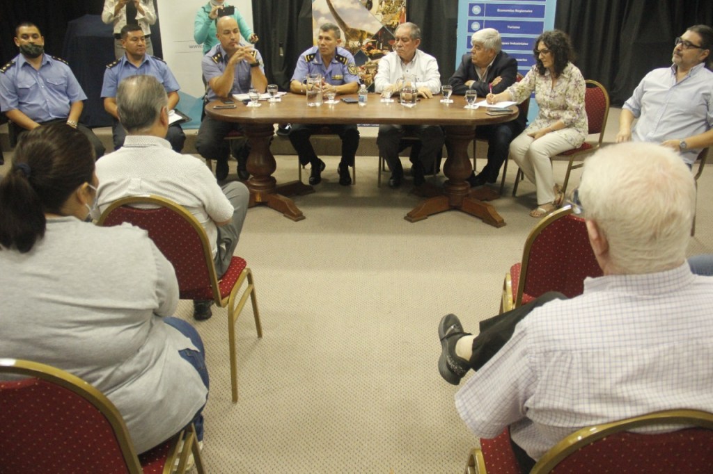 #SEGURIDAD | POLICIA DEL CHUBUT SE REUNIÓ CON COMERCIANTES DE&nbsp;TRELEW