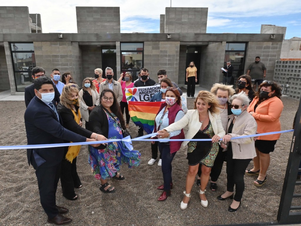 #CHUBUT | Inauguran 3 viviendas y consultorios para mujeres e integrantes del colectivo LGBT en&nbsp;Trelew