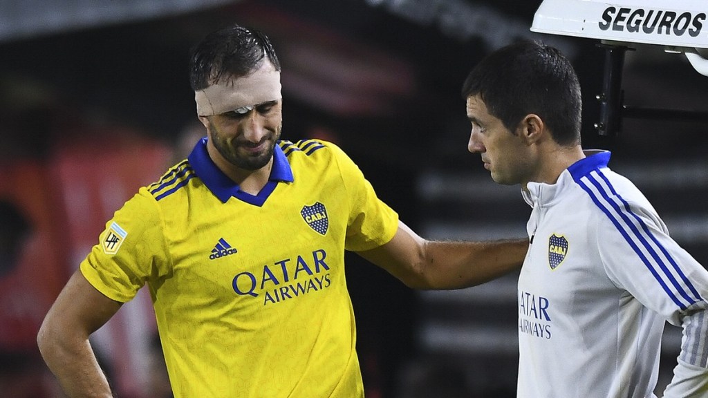 #BOCA | BENEDETTO PODRÍA LLEGAR AL SUPERCLÁSICO PERO ROMERO ESTÁ DESCARTADO Y OPERARON A&nbsp;IZQUIERDOZ