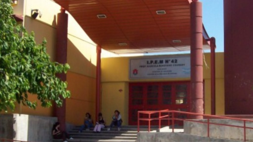 #BRUTAL | ATACARON A UNA COMPAÑERA EN EL AULA, LO GRABARON Y VIRALIZARON EL&nbsp;VIDEO