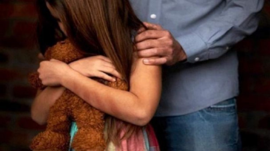 #ASQUEROSO | UN PASTOR ABUSÓ DE UNA NENA DE 12 AÑOS Y LE PROPUSO QUE SEA SU&nbsp;NOVIA