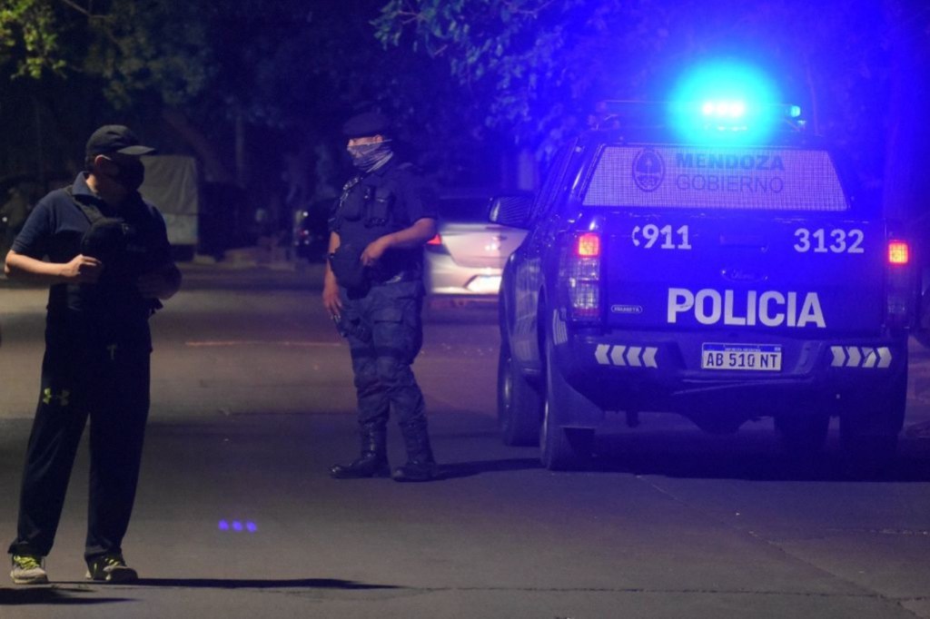 #POLICIALES | SE JUNTÓ CON AMIGOS, LE PIDIERON PLATA Y LO MATARON DE UN DISPARO EN EL PECHO 