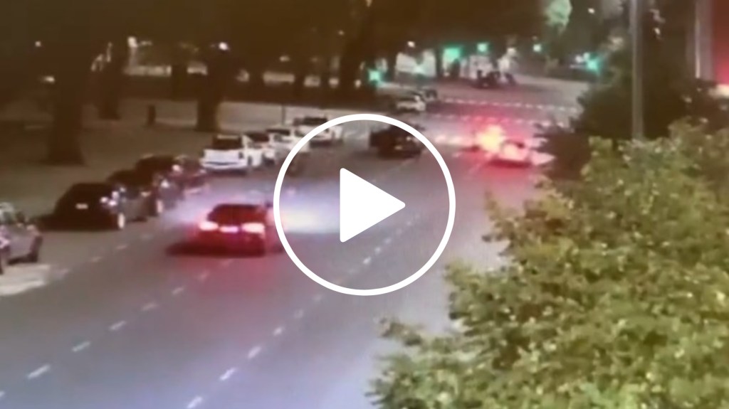 #ESCÁNDALO |  VIDEO: ASÍ ATROPELLÓ SALVIO A SU MUJER Y EL AUDIO AL&nbsp;911