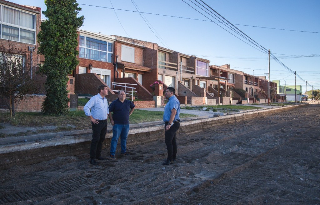 RAWSON | Trabajos para la pavimentación en Playa Unión 