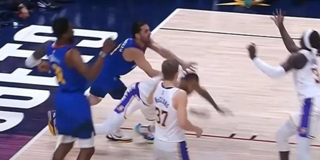 #ESCÁNDALO | EXPULSARON A CAMPAZZO POR EMPUJAR A UN RIVAL Y FUE&nbsp;AMENAZADO