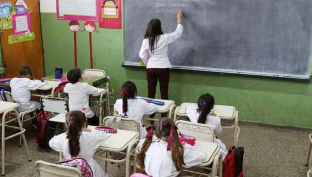 Provincia anunció que se suspenden las clases en escuelas de Puerto Madryn y Puerto Pirámides por alerta&nbsp;meteorológica