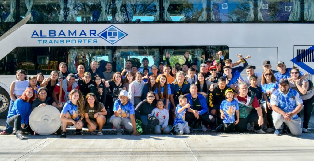 #VIAJE | La Comparsa ATR viaja a Gualeguaychú representando a Rawson 