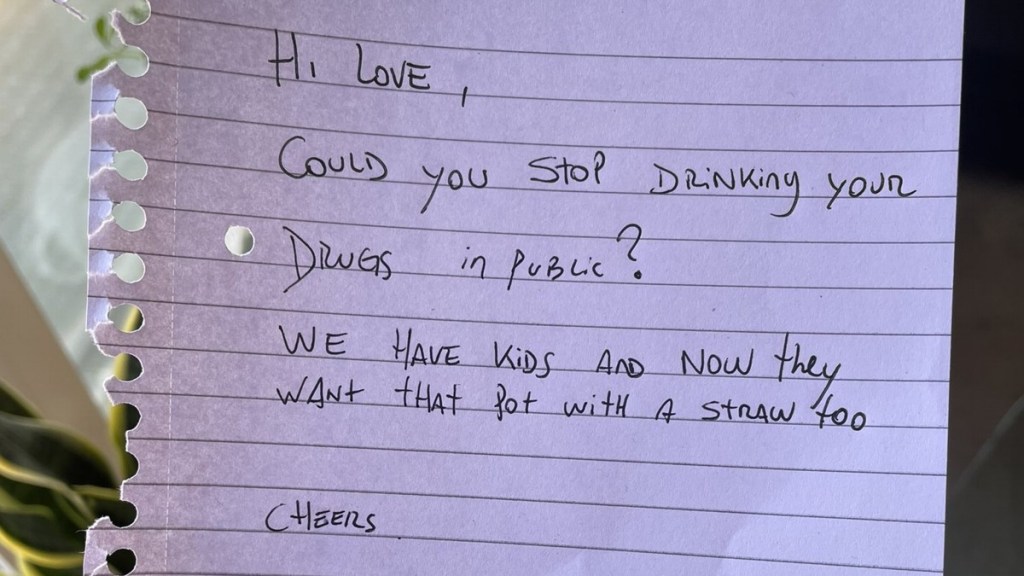 #INSÓLITO | ARGENTINO EN INGLATERRA TOMABA MATE Y RECIBIÓ UNA NOTA DE UN VECINO QUE SE HIZO&nbsp;VIRAL