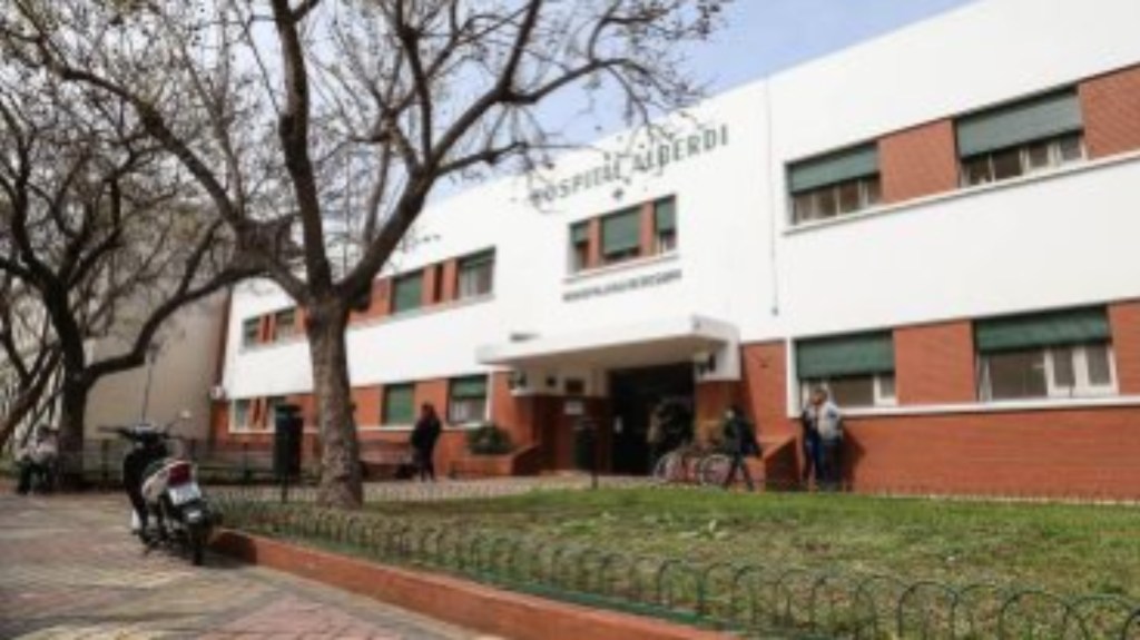 #POLICIALES | FUE AL HOSPITAL APUÑALADO Y DIJO QUE LO HABÍAN ROBADO PERO HABÍA VIOLADO A UNA&nbsp;NENA