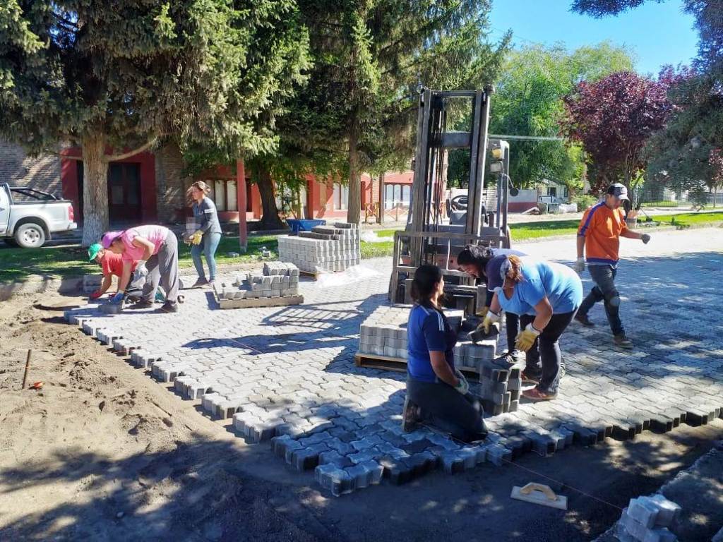 #CHUBUT | Instalan pavimento intertrabado en&nbsp;Trevelin