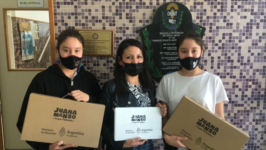 #CHUBUT | Conectar Igualdad entregó 2.425 equipos en 50&nbsp;escuelas