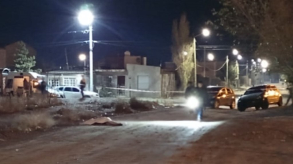 Trelew: asesinaron a puñaladas a un hombre y lo dejaron tirado en la&nbsp;calle