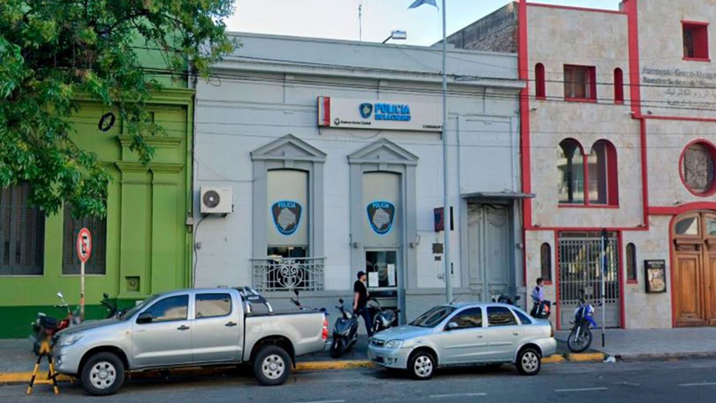 Un hombre se suicidó de un tiro en la cabeza en el baño de una&nbsp;comisaría