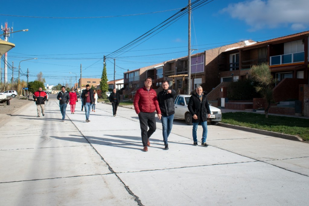 Biss inauguró la obra de pavimento de la calle Zorrilla&nbsp;Sánchez