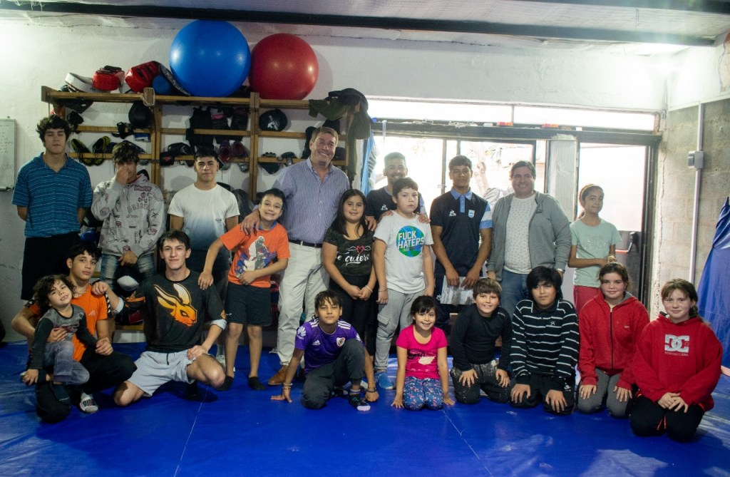 Biss visitó al club social y deportivo&nbsp;“Gregoriano”