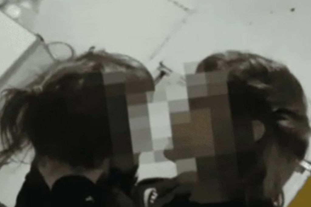 #HORROR | FILMARON COMO UNA MADRE MALTRATABA Y TORTURABA A SUS 5&nbsp;HIJOS