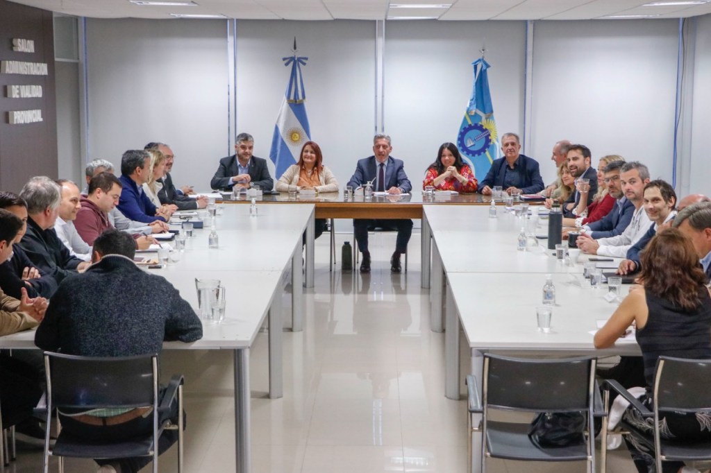 Se reunió el Gabinete provincial con el Gobernador&nbsp;Arcioni