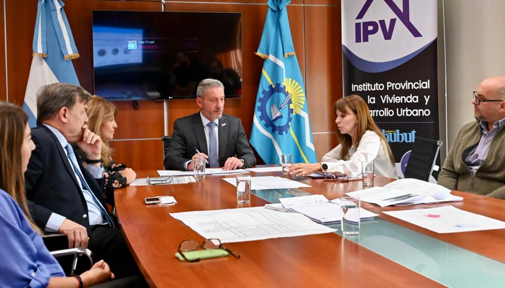 Arcioni presentó el proyecto para urbanizar el B° Moreira de Trelew por 255&nbsp;millones