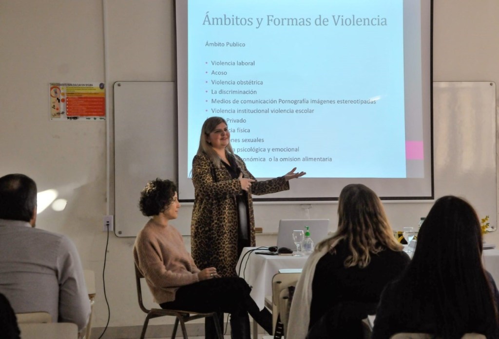 Capacitación sobre perspectiva de género, dictada por la Escuela de Abogadas y Abogados del&nbsp;Estado