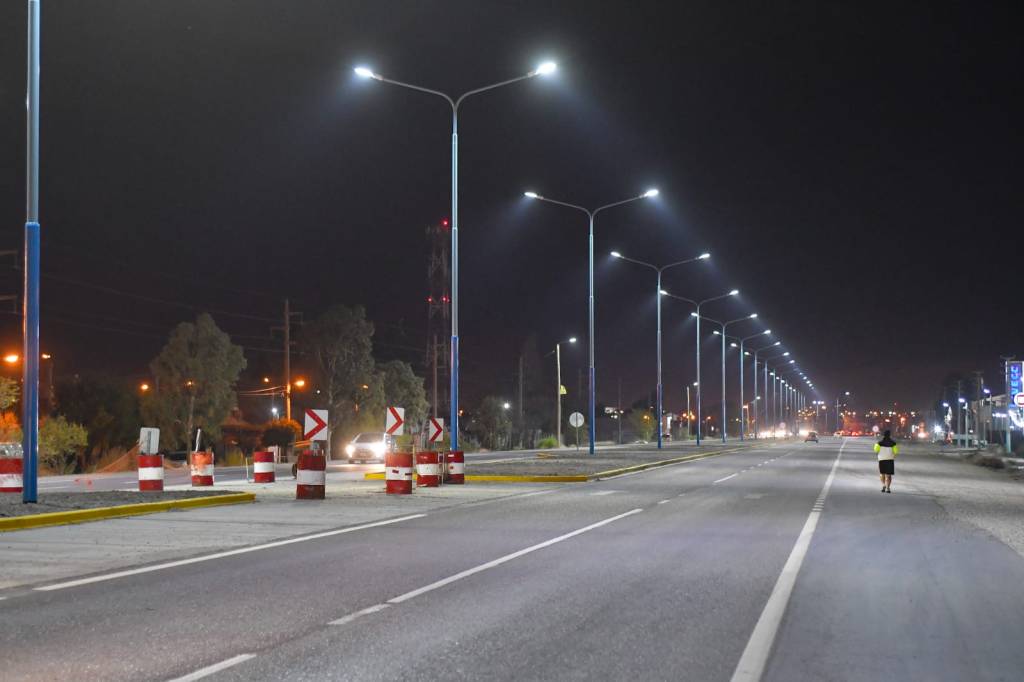 Se inauguró el primer tramo de iluminación en la Av. Eva&nbsp;Perón