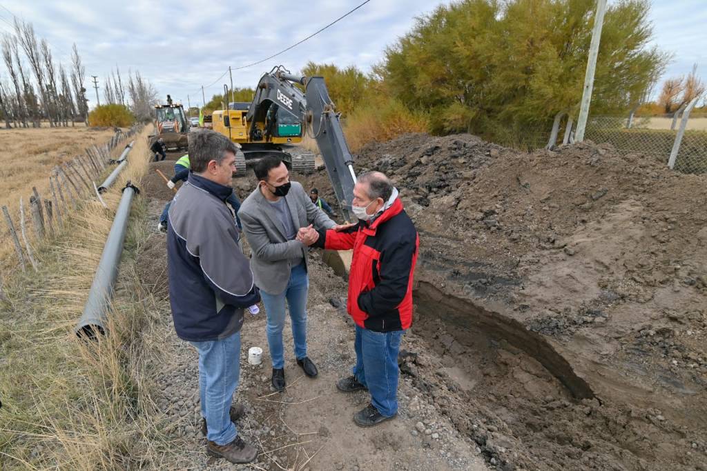 Maderna supervisó el inicio de la obra de la red de agua en zona de&nbsp;chacras