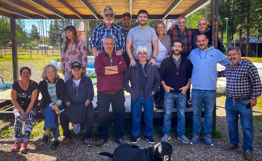 «Nacho» Torres se reunió con vecinos de Lago&nbsp;Puelo