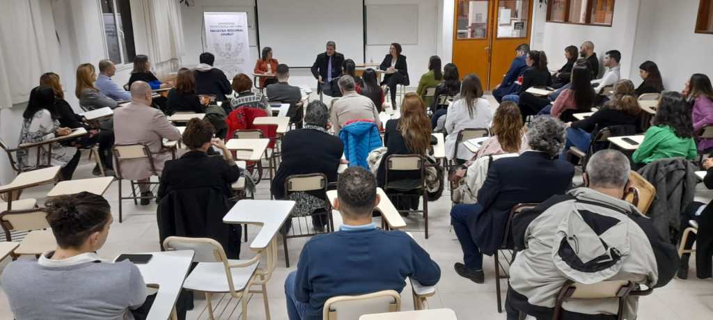 “NUESTRA TAREA COMO UNIVERSIDAD ES FORTALECER EL SISTEMA PRODUCTIVO DE LA REGIÓN”, SEÑALÓ EL RECTOR DE LA&nbsp;UTN