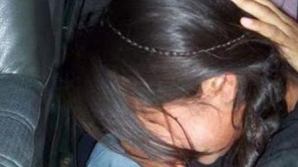 Una nena de 13 años se arrojó de una moto porque su papá la&nbsp;manoseaba