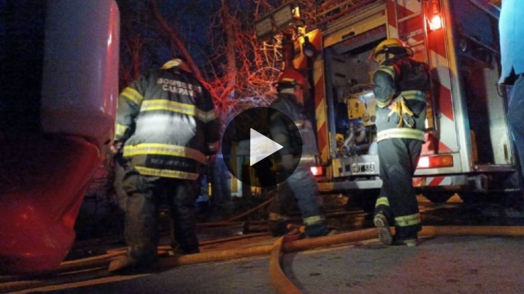 Video: una mujer y sus tres hijos murieron en otro tremendo&nbsp;incendio