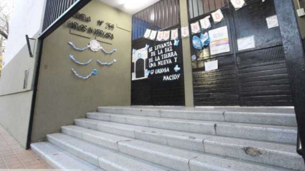 Un nene de 8 años llevó un cuchillo a la escuela y amenazó con matar a sus&nbsp;compañeros