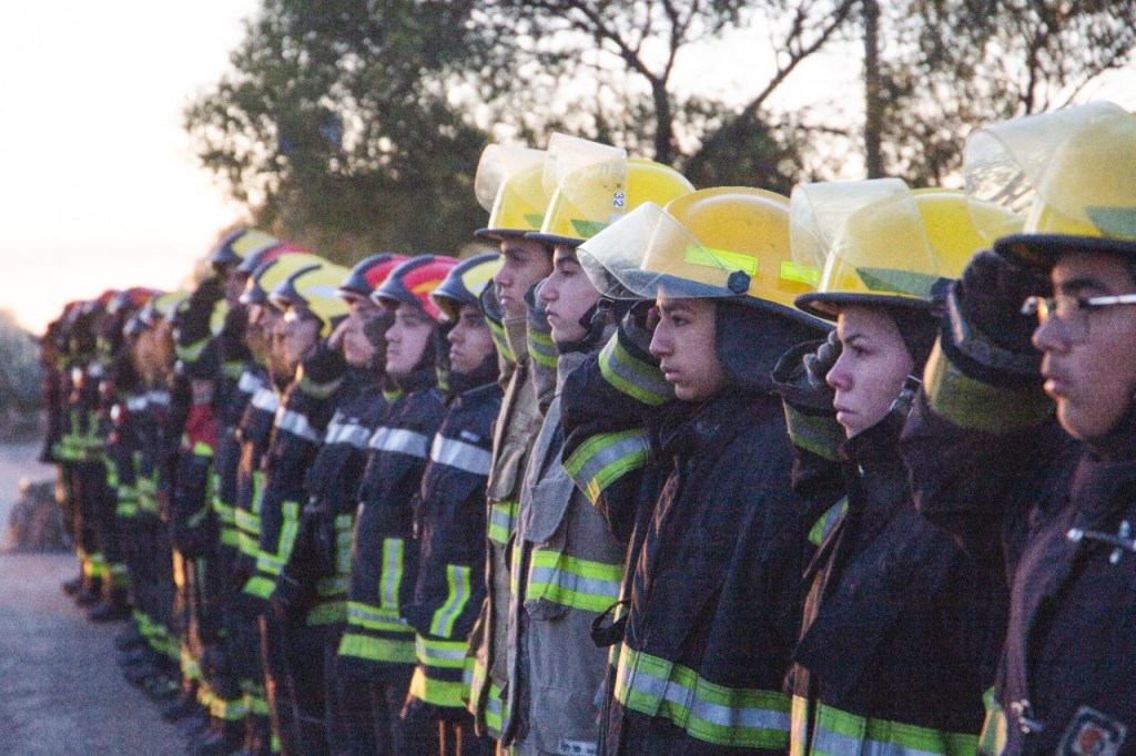 Biss distinguió la labor de los Bomberos Voluntarios de Rawson en su&nbsp;día