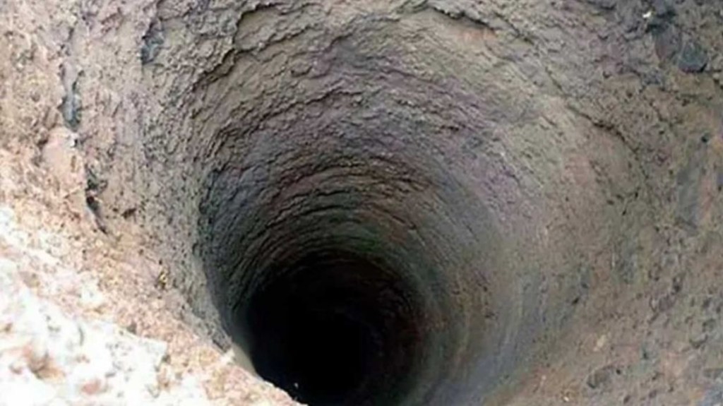Un nene de 3 años se cayó en una letrina y su madre se tiró al pozo para&nbsp;salvarlo