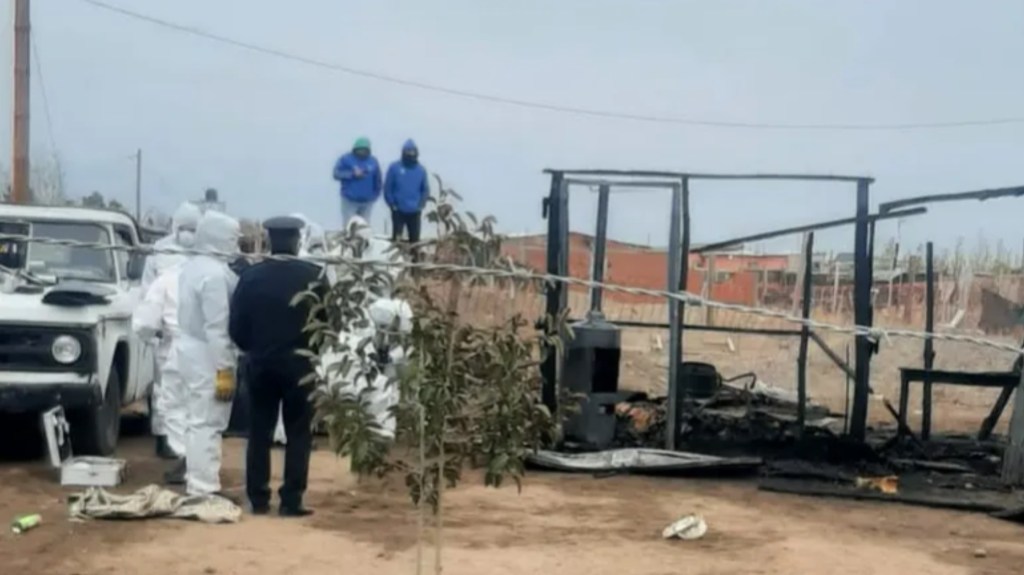 Una mujer y su hija de 7 años murieron al incendiarse su&nbsp;casa