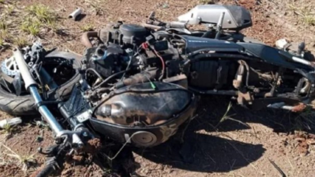 Un árbitro murió aplastado por la rueda de un camión cuando iba en moto a dirigir un&nbsp;partido