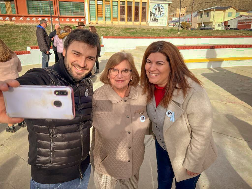 100 años de YPF: Nacho Torres y Ana Clara Romero presentaron proyecto para trasladar la sede central a Comodoro&nbsp;Rivadavia