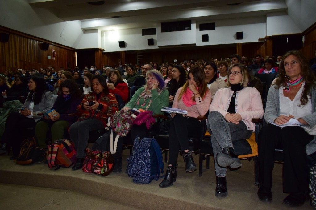 Encuentro sobre “Prevención Sociocomunitaria del Suicidio en&nbsp;adolescencias”