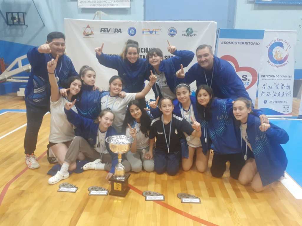 Trelew campeón de torneo de vóley femenino en Río Negro 