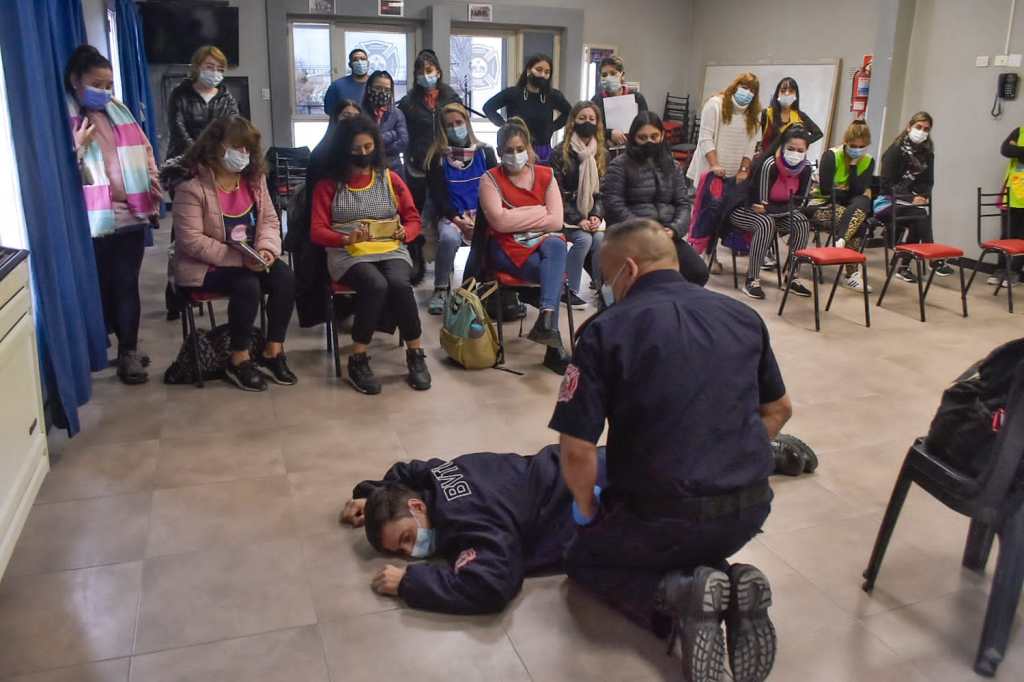 Maestras de los Jardines Maternales Municipales se capacitaron en&nbsp;RCP